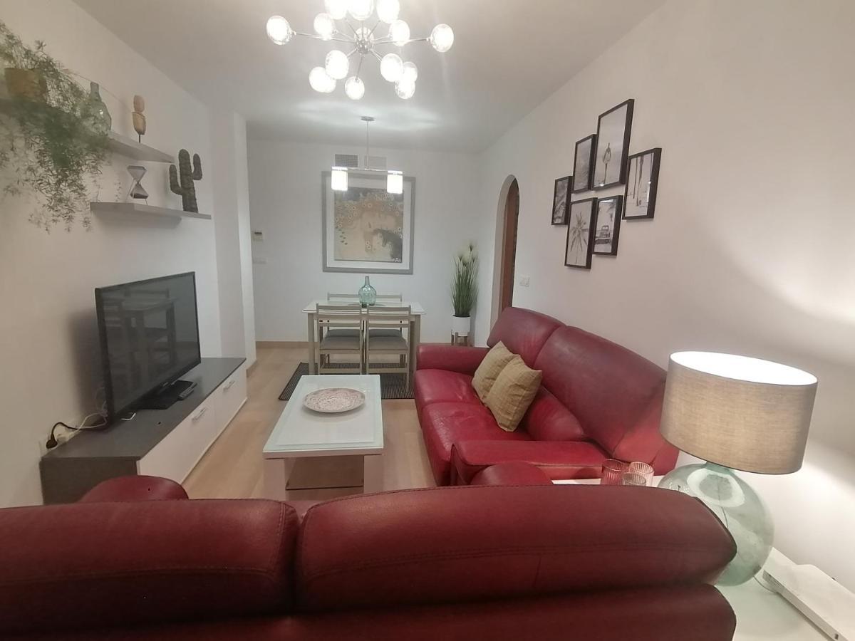 Relax & Home, Apartamento Con Terraza Y Parking 拉苏维亚 外观 照片